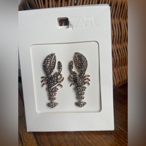 NWT Zara Rhinestone Lobster Earrings in Anthracite Gray / Black & Gold STUNNING - Picture 6 of 9